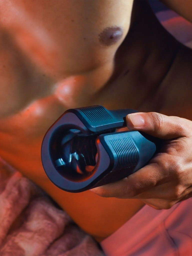 arc-zing-aw0066-man1.jpg?quality=80&fit=bounds&height=&width=