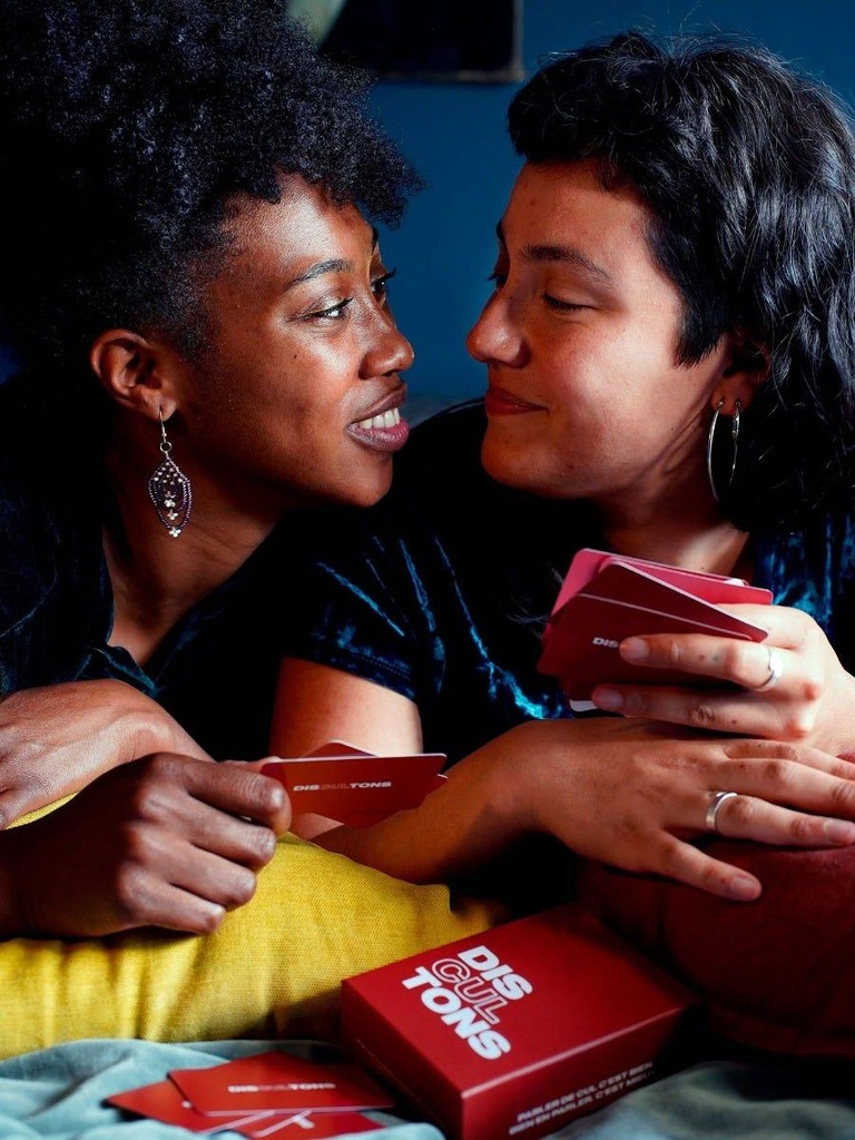 discultons_coupleshot_1_2048x.jpg?quality=80&fit=bounds&height=&width=