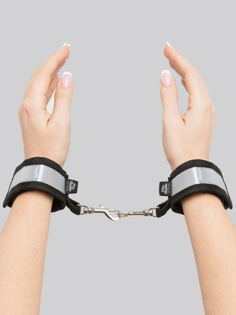 57757_a32670_silver_004.jpg?quality=80&fit=bounds&height=&width=